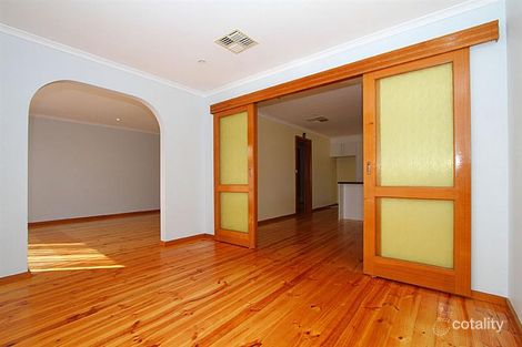 Property photo of 121 Centenary Drive Mill Park VIC 3082