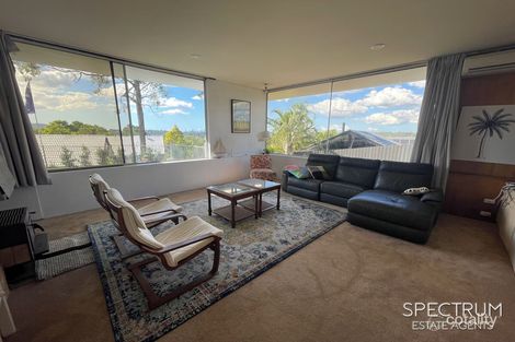 Property photo of 5 Flinders Court Mount Ommaney QLD 4074