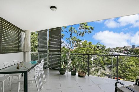 Property photo of 402/24 Rawlins Street Kangaroo Point QLD 4169