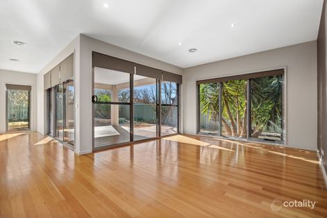 Property photo of 21 Brentwood Boulevard Strathfieldsaye VIC 3551