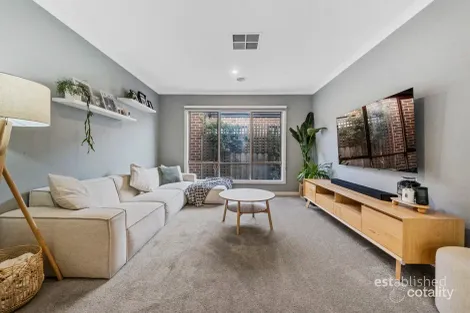 Property photo of 6 Duclair Avenue Werribee VIC 3030