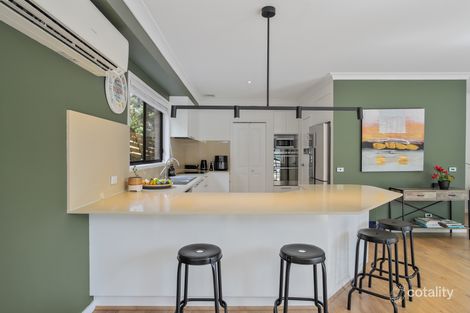 Property photo of 12 Autumn Leaf Grove Cherrybrook NSW 2126