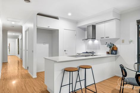 Property photo of 2 Bateleur Crescent Doreen VIC 3754