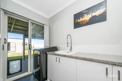 Property photo of 12 Kingfisher Drive Lancelin WA 6044