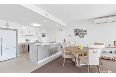 Property photo of 405/2 Victoria Parade Rockhampton City QLD 4700