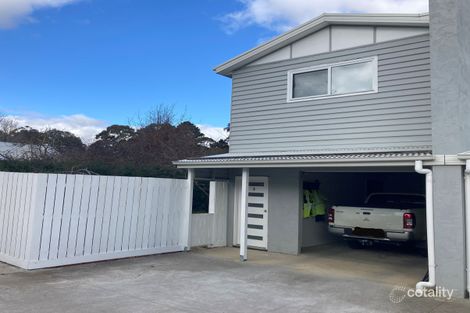 3/4 Anslow St, Woodend, VIC 3442