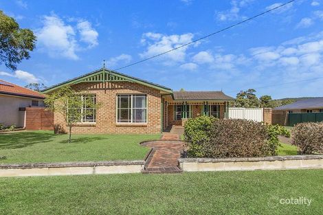 Property photo of 11 The Avenue Tumbi Umbi NSW 2261