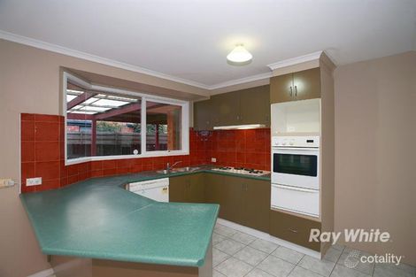 Property photo of 19 Friendship Close Cranbourne West VIC 3977