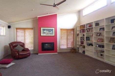 25 Button St, Strathdale, VIC 3550