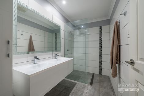 Property photo of 2 St Sebastien Chase Iluka WA 6028