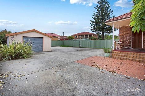 Property photo of 194 Northcliffe Drive Warrawong NSW 2502