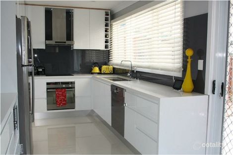 Property photo of 32 Mazepa Avenue South Penrith NSW 2750