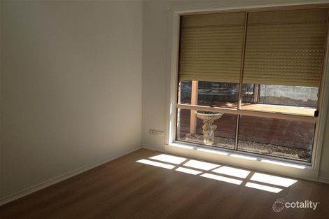 Property photo of 11 Sundew Close Hillside VIC 3037