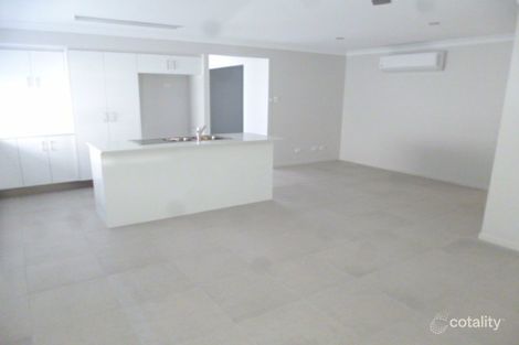 Property photo of 20 Munich Court Spring Mountain QLD 4300