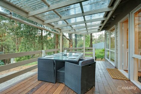 Property photo of 8 Edmunds Road Cockatoo VIC 3781