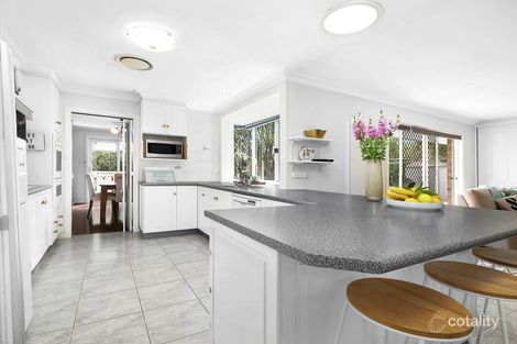 Property photo of 14 Parkview Crescent Jerrabomberra NSW 2619