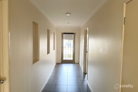 Property photo of 18 Glencroft Terrace Melton West VIC 3337