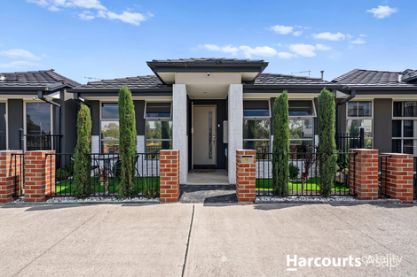 12 Titan Lodge Walk, Pakenham, VIC 3810
