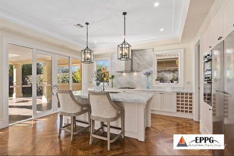 Property photo of 5 Harriett Crescent Mont Albert VIC 3127
