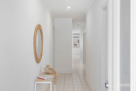 Property photo of 32 North Street Henley Beach SA 5022