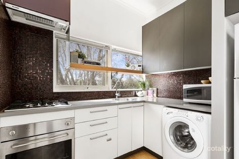 Property photo of 28/11-17 Park Street St Kilda West VIC 3182