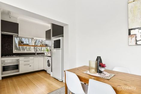 Property photo of 28/11-17 Park Street St Kilda West VIC 3182