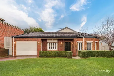 16 Grantham Cres, Berwick, VIC 3806