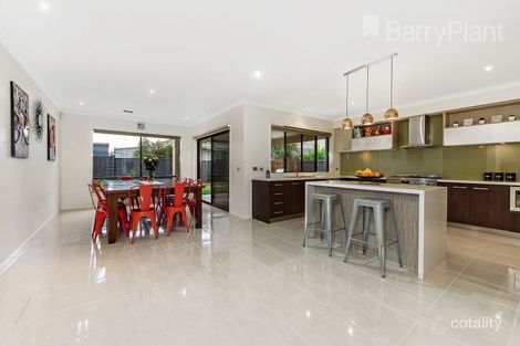 Property photo of 9 Fairways Boulevard Deer Park VIC 3023