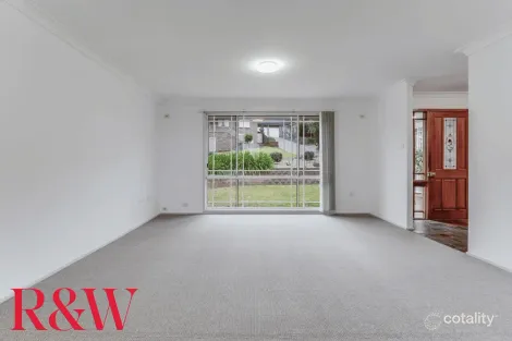 Property photo of 20 Smith Place Mount Annan NSW 2567