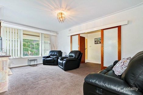 Property photo of 27 Ray Avenue Morphett Vale SA 5162