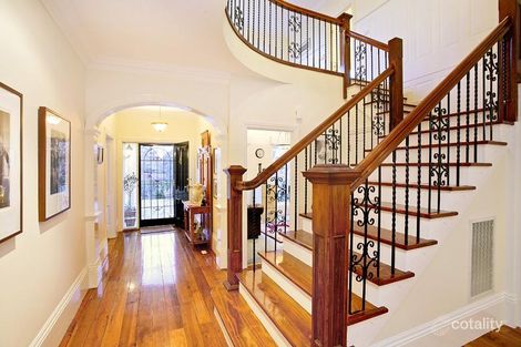 Property photo of 7 Oakdene Place Ivanhoe East VIC 3079