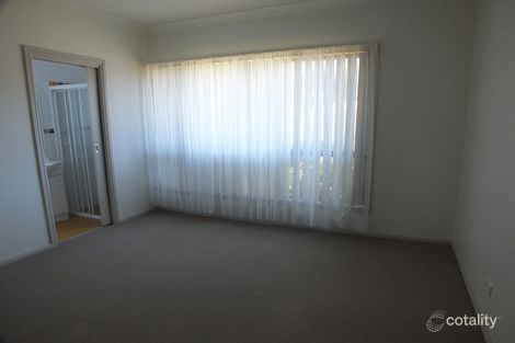 Property photo of 8B Hayden Place Young NSW 2594