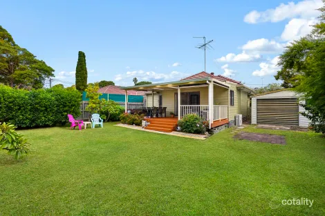 Property photo of 4 Edna Place Dee Why NSW 2099