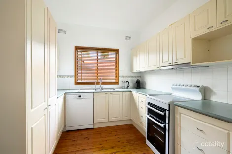 Property photo of 4 Edna Place Dee Why NSW 2099