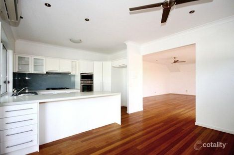 Property photo of 2/54 Albion Avenue Miami QLD 4220