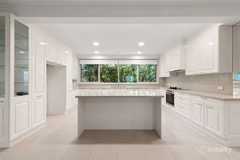 Property photo of 3 Para Court Doncaster VIC 3108