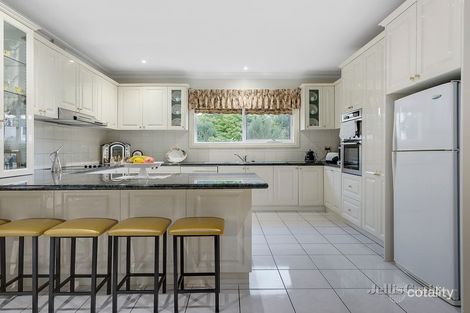 Property photo of 12 Taparoo Road Templestowe VIC 3106