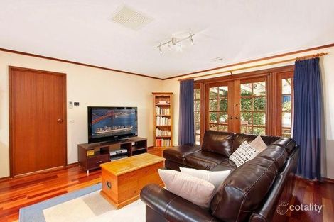 Property photo of 39 Rischbieth Crescent Gilmore ACT 2905