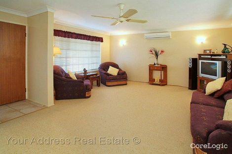Property photo of 17 Volant Street Regents Park QLD 4118