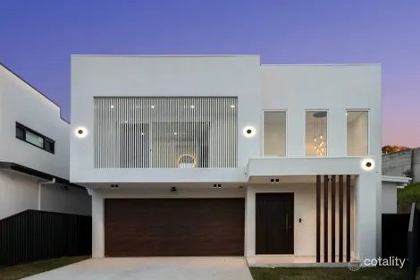 2 SPLIT CL, PRESTONS, NSW 2170