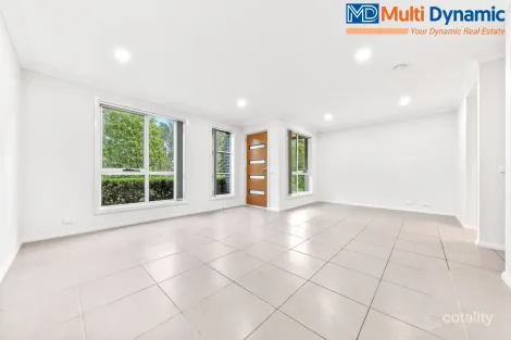 Property photo of 33 Three Bees Drive Glenfield NSW 2167