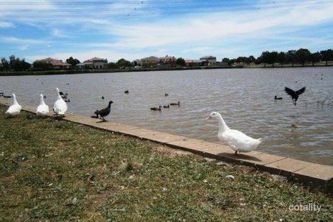 Property photo of 5 Conroy Place Roxburgh Park VIC 3064