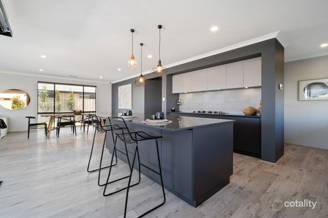 12 Aquila Cres, Bennett Springs, WA 6063