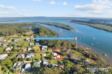 Property photo of 26 Esplanade Russell Island QLD 4184