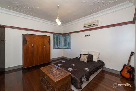 Property photo of 8 Bowd Parade Wavell Heights QLD 4012