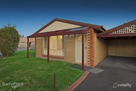 Property photo of 15 Warren Close Narre Warren VIC 3805