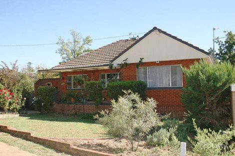 Property photo of 3 Blamey Street Turvey Park NSW 2650