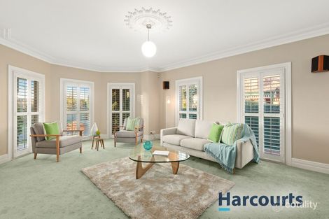 Property photo of 24 Paperbark Place Knoxfield VIC 3180