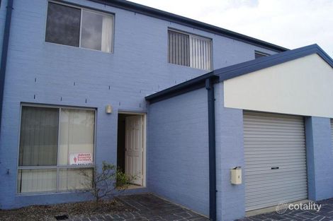 2 Aurora Pl, Bateau Bay, NSW 2261