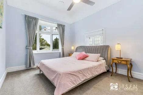 Property photo of 6 Pine Street Quarry Hill VIC 3550